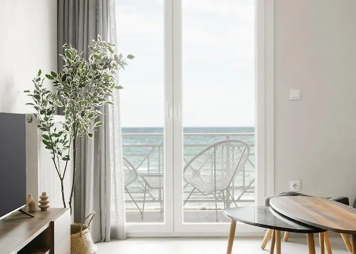 Manda Ray 1 Seafront Endless Blue Views Apartman *