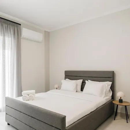 Manda Ray 1 Seafront Endless Blue Views *