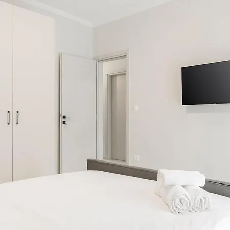 Manda Ray 1 Seafront Endless Blue Views Peraía