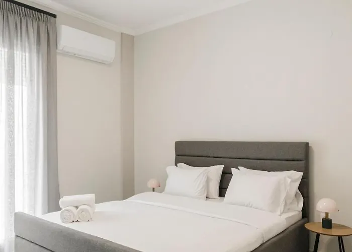 Manda Ray 1 Seafront Endless Blue Views *