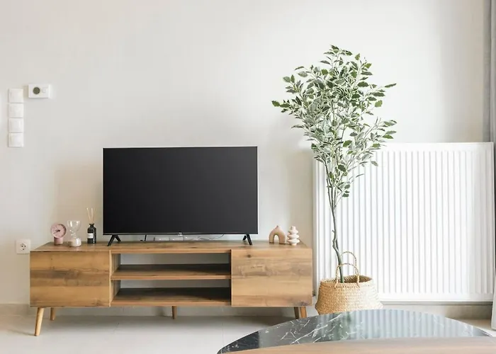 Manda Ray 1 Seafront Endless Blue Views