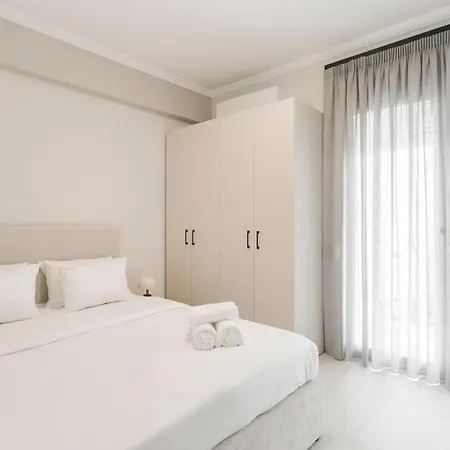 Manda Ray 1 Seafront Endless Blue Views * Peraía