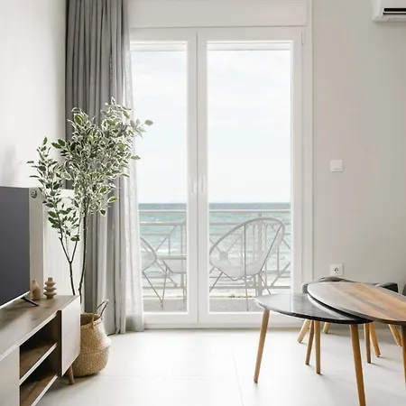 Manda Ray 1 Seafront Endless Blue Views Apartament *