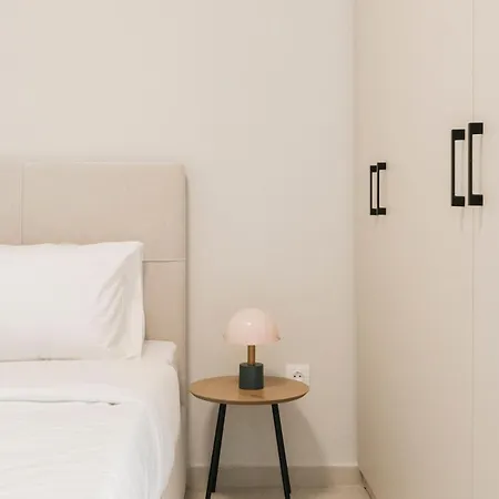 Manda Ray 1 Seafront Endless Blue Views